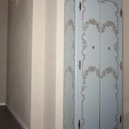 Il Mare Dietro L'angolo * Varazze