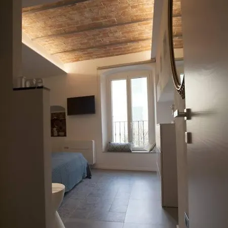 Il Mare Dietro L'angolo *